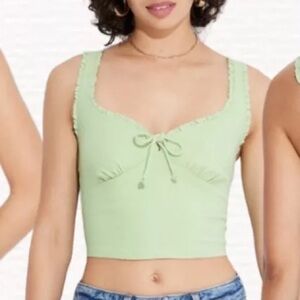 NWT- Lace trim and Bow top wild fable